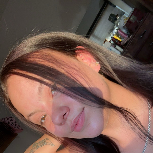 Rhianna T - Cochise College  Babysitter