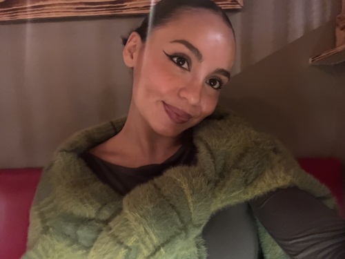 Daniella V - Fullerton College Babysitter