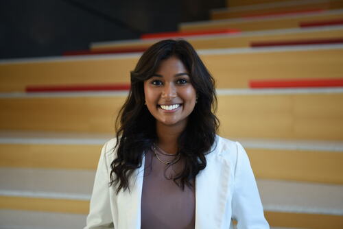 Monica R - UIUC Babysitter