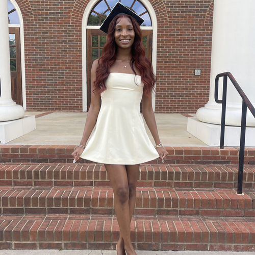 Tieraney B - Thomas University Babysitter