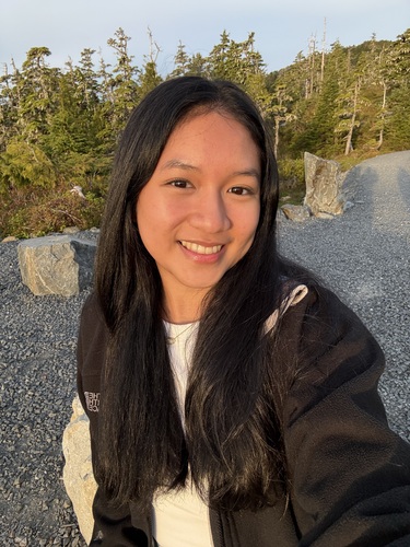 Julia N - Seattle Pacific Babysitter