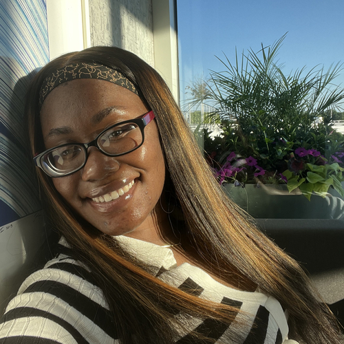 Janae P - South Babysitter