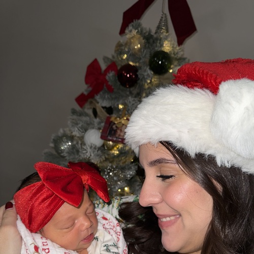 Daniella D - Miami Dade Babysitter