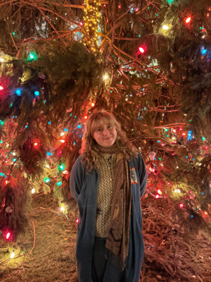 Eva C – Belmont Student Seeking Babysitting Jobs