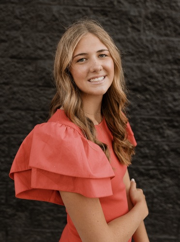 Maggie T - Ole Miss Babysitter