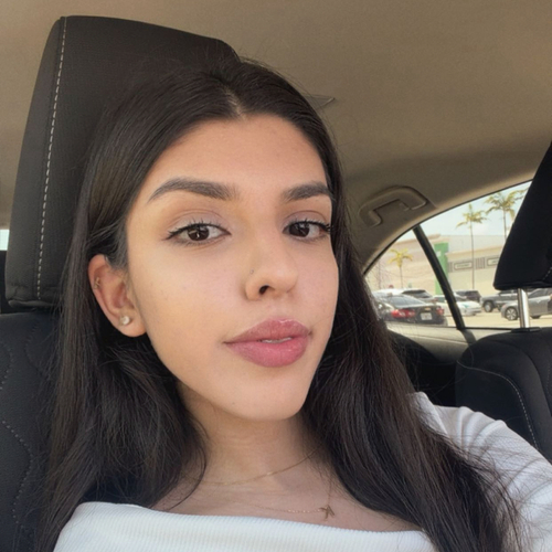 Keyla R - FIU Babysitter