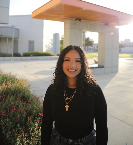 Hallie M - Reedley College  Babysitter