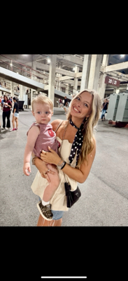 Courtney S - Itawamba Community College  Babysitter