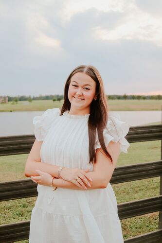 Izabella D - Mississippi State Babysitter