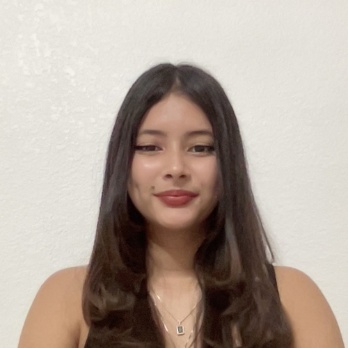Noelia R - Fresno State Babysitter