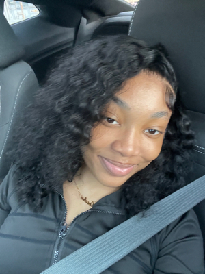 Gloria A - UH Babysitter