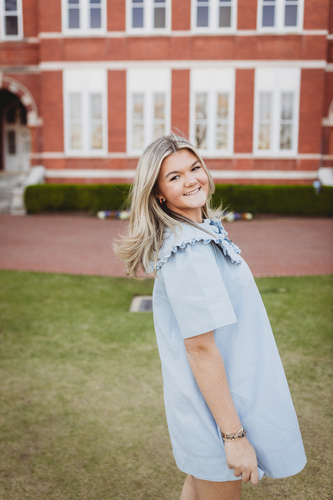 Lily C - Auburn Babysitter