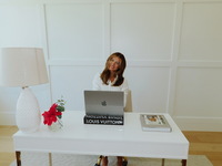 Emmaclaire R – East-West Student Seeking Nanny Jobs