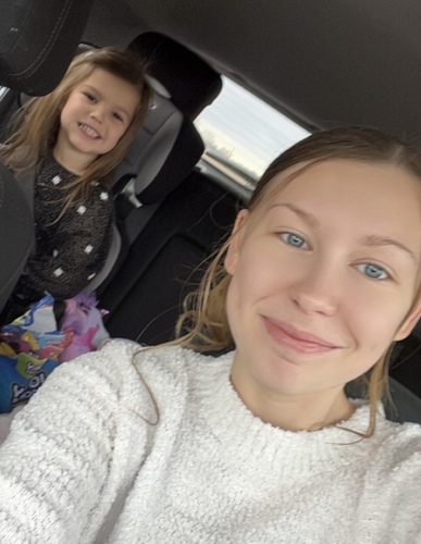 Kelsie B - Southwestern College Babysitter