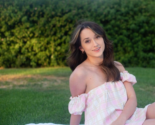 Julia B - UCSD Babysitter