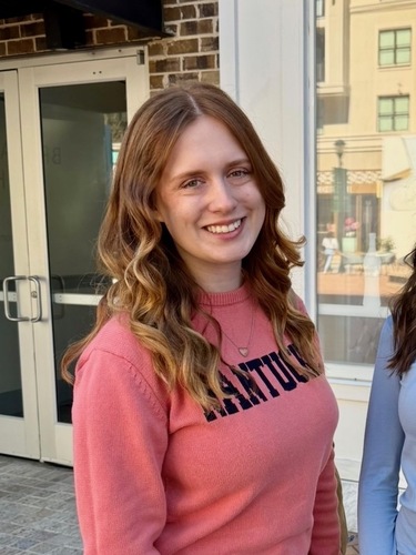 Lauren K - Taylor Babysitter