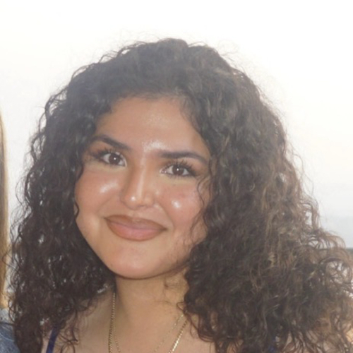 Melany M - UT-Austin Babysitter