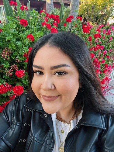 Dominique B - CSUDH Babysitter