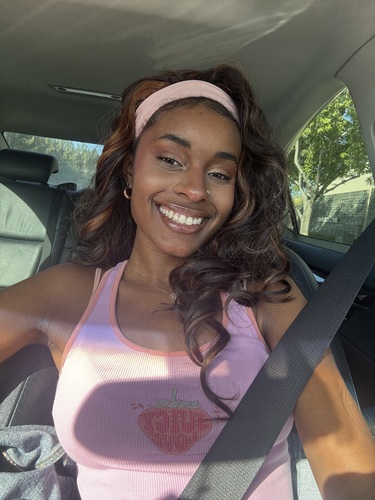 Devyn M - UCI Babysitter