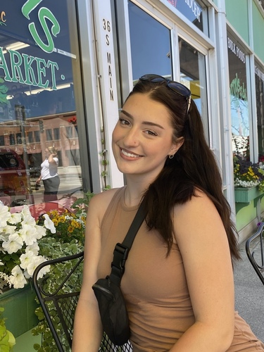 Vivienne P - VA Tech Babysitter