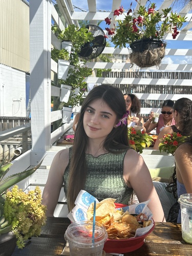 Alyssa A - UF Babysitter