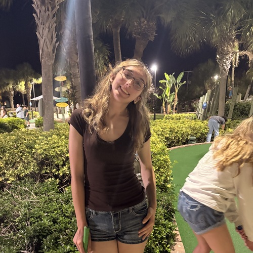 Cecelia C - Eastern Florida State College Babysitter
