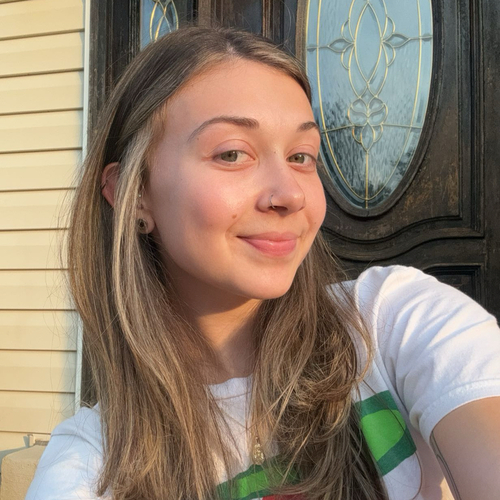 Celeste D - College of Southern Maryland  Babysitter