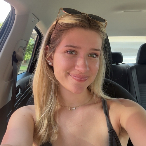 Miranda M - University of Arkansas Babysitter