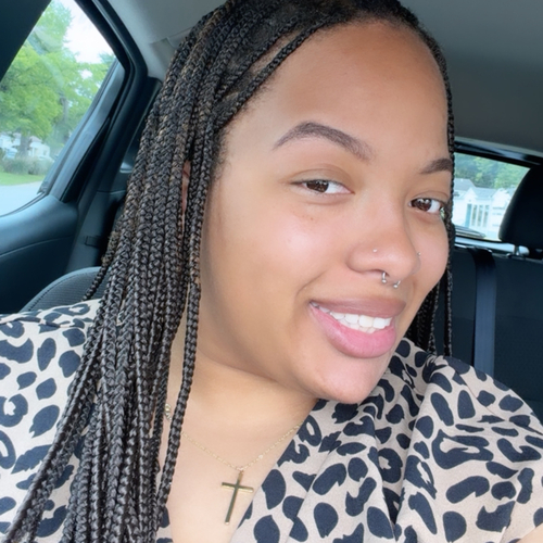 MaKayla J - Savannah State Babysitter