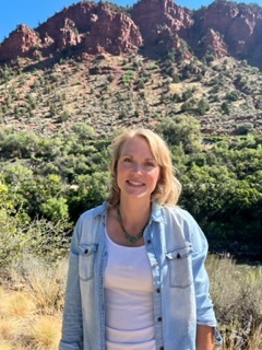 Sarah R - Aims Babysitter