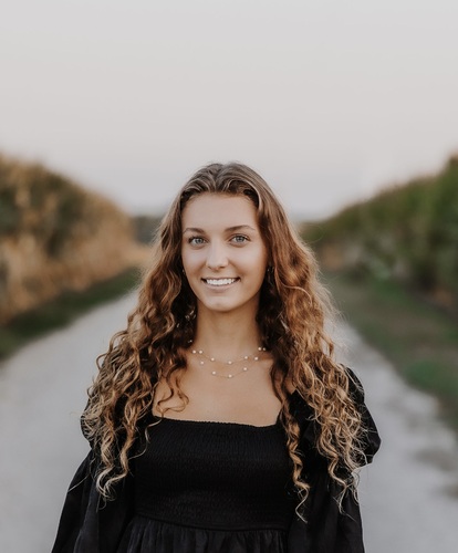 Greta S - Western Illinois Babysitter