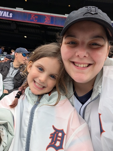 Saige R - DeVry Babysitter