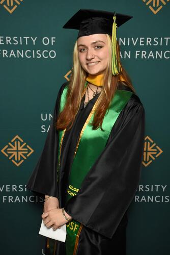 Emma O - USF Babysitter