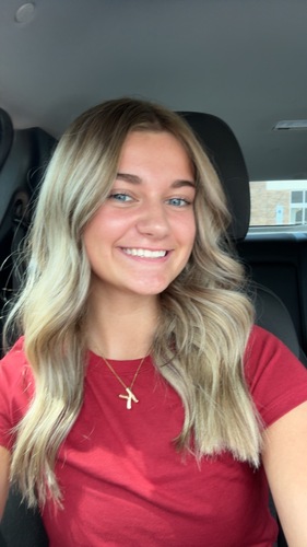 Mackenzie S - University of Mary Babysitter