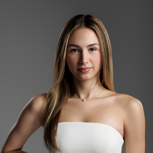Valentina L - FIU Babysitter