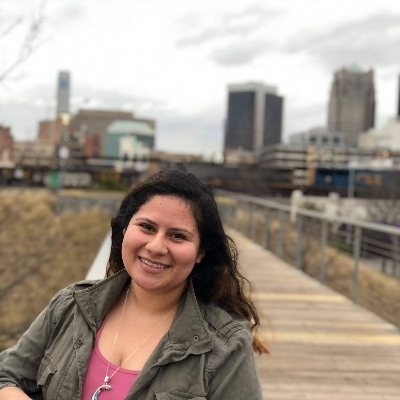 Mary R - UAB Babysitter