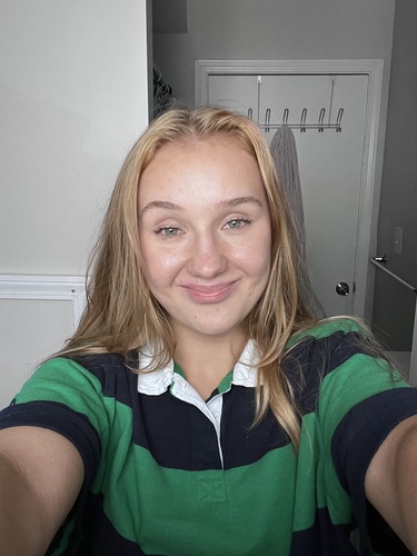 Anna B - UWF Babysitter