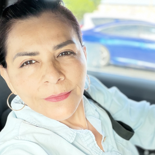 Vicky L - Southwestern College Babysitter
