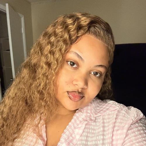 Janya M - South Babysitter