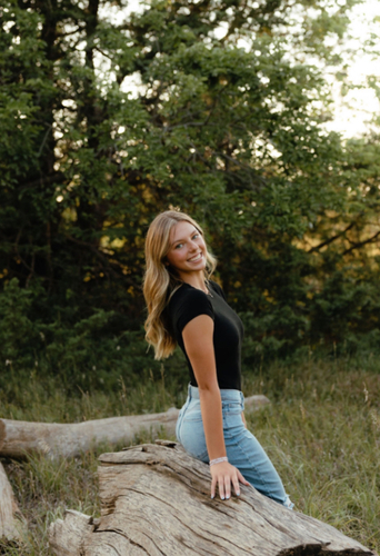 Gabby R - FHSU Babysitter