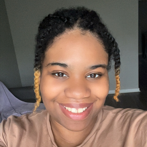 Dex’Tyne L - Mississippi State Babysitter
